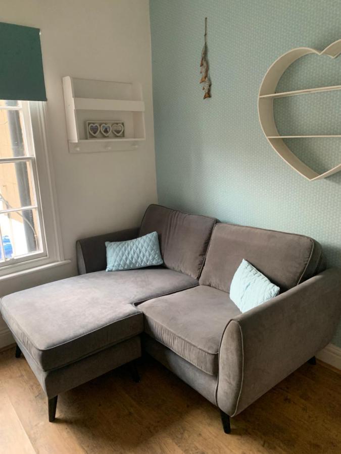 Hildegard Ground Floor Rooms Уитби Экстерьер фото