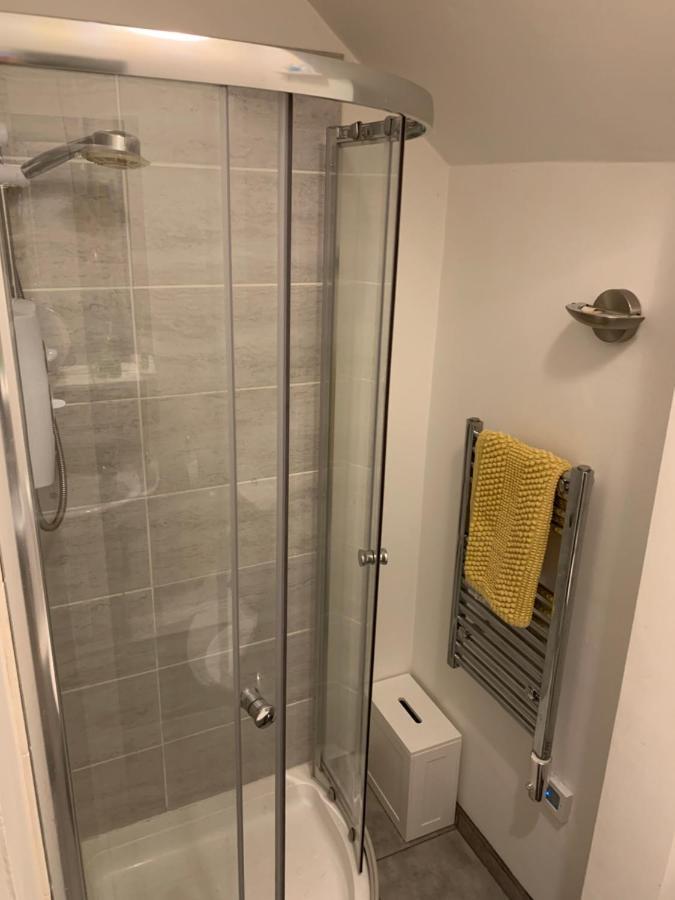 Hildegard Ground Floor Rooms Уитби Экстерьер фото