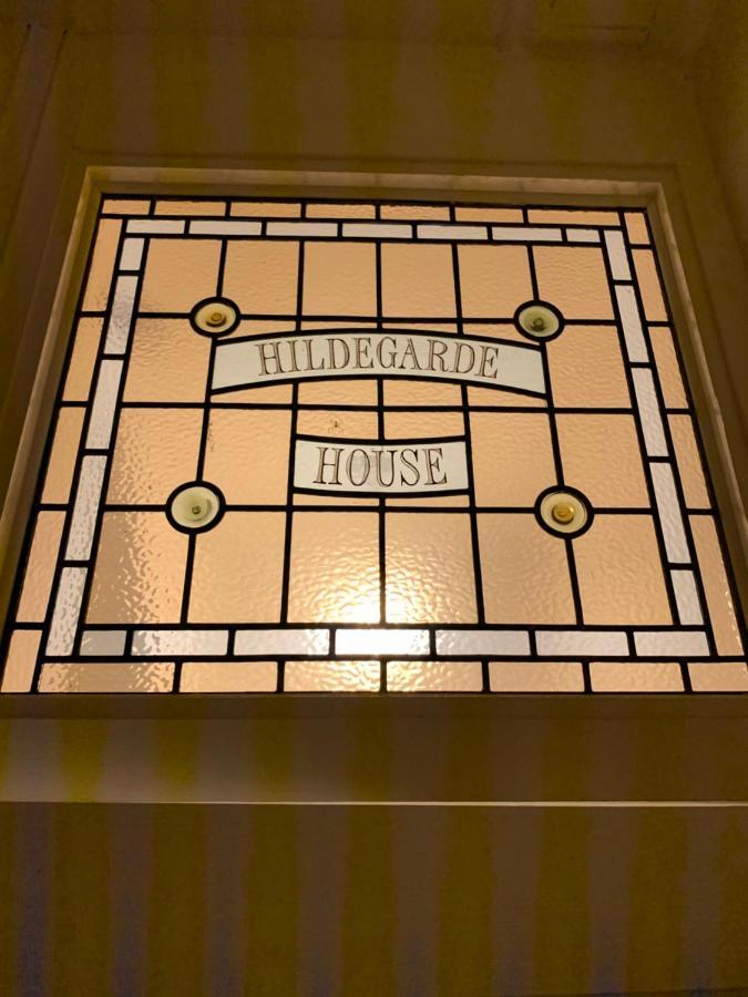 Hildegard Ground Floor Rooms Уитби Экстерьер фото