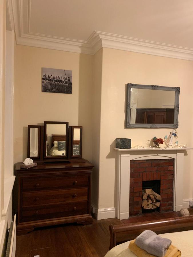 Hildegard Ground Floor Rooms Уитби Экстерьер фото